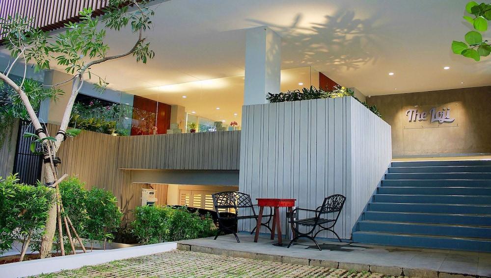 Zen Rooms Patra Kuningan Syariah Jakarta Eksteriør bilde